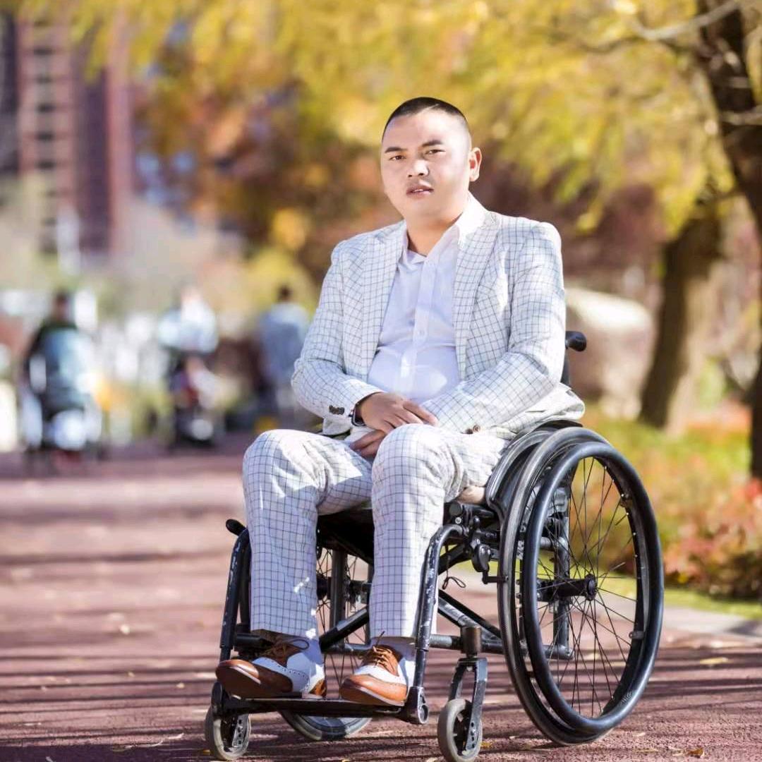 小二哥
