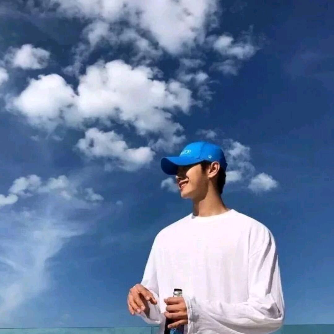 杨三岁～🌴🐋