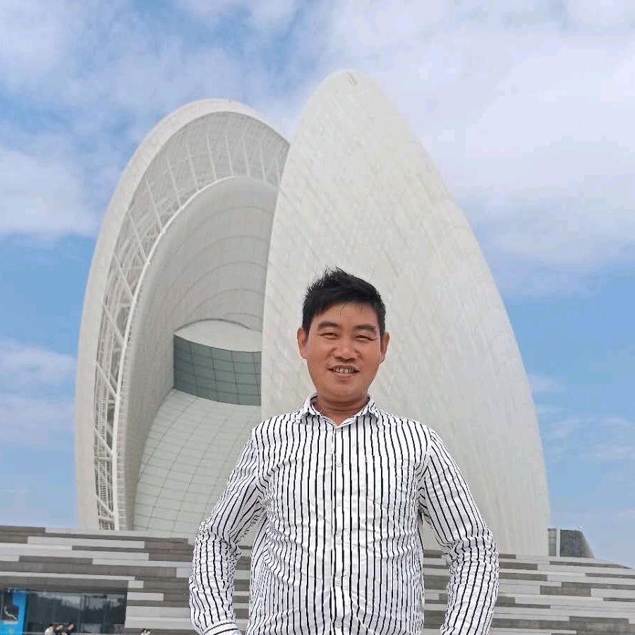 李仕