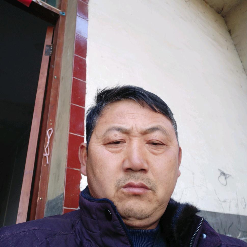 华
