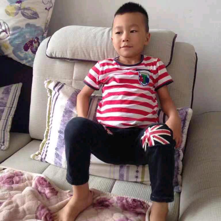 自由飞翔     [ 韩口号 ］