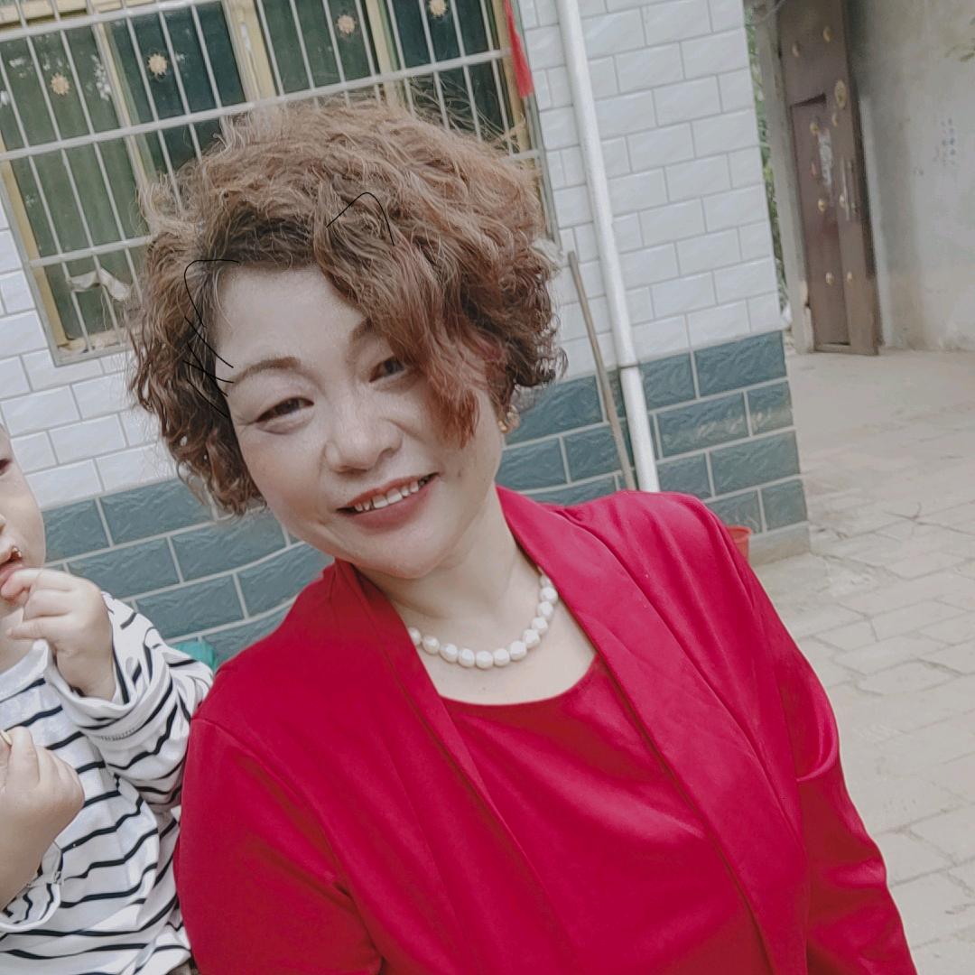 红帽姐（爱讲真话的女人）