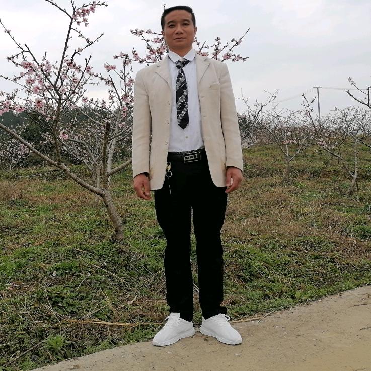 放蜂的帅哥，迟早的缘分。寻找有缘人！