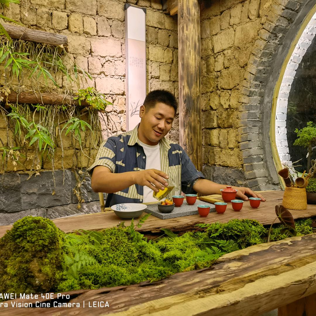 下表院慕山居陈朝雄