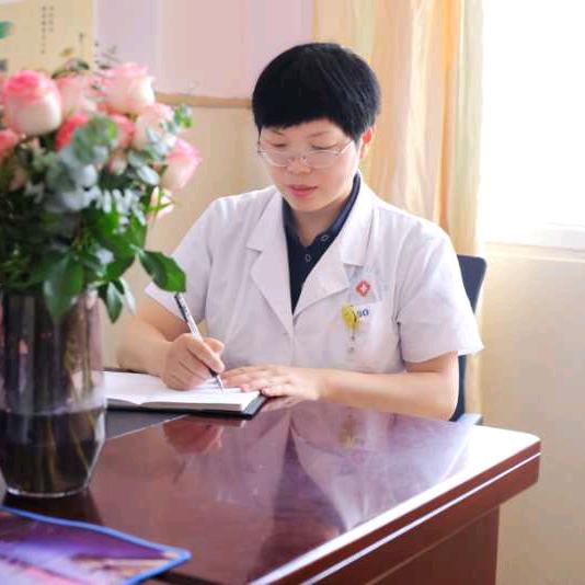 赣州市妇幼保健院产科医生   刘桂荣