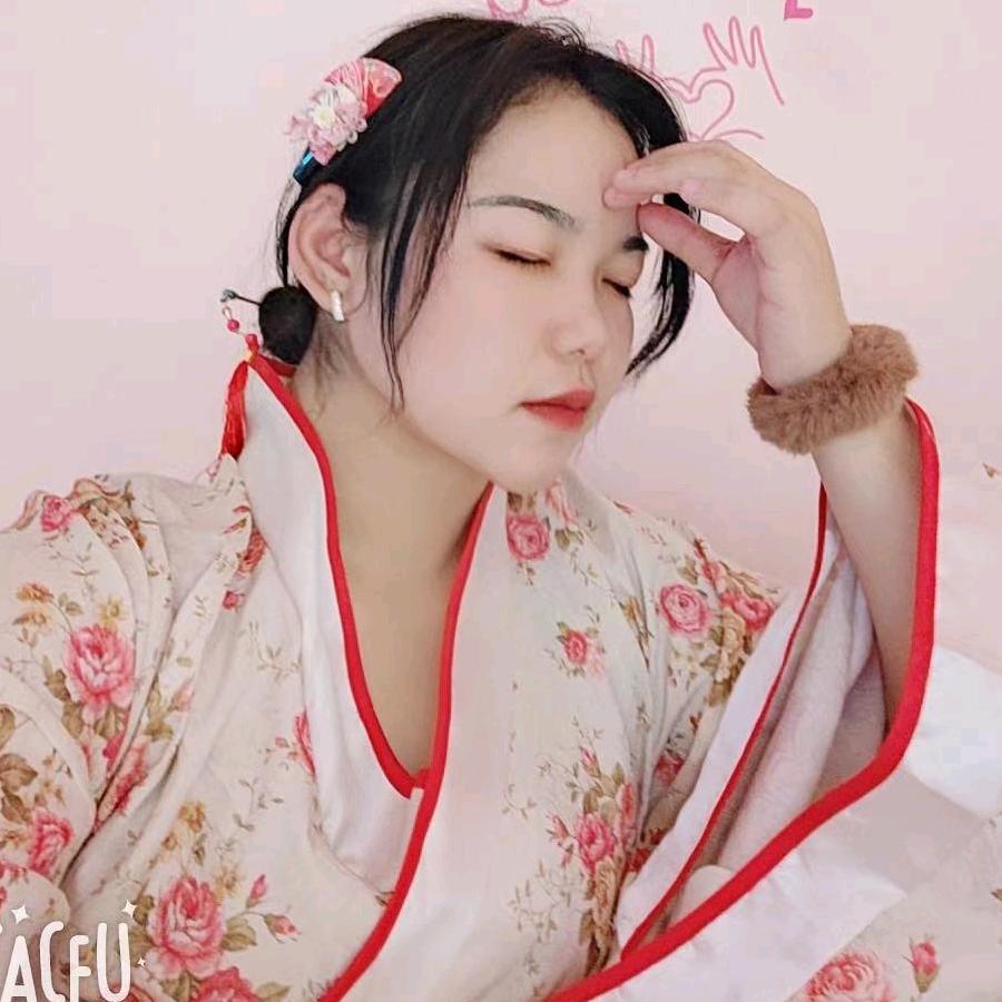 澎小姐