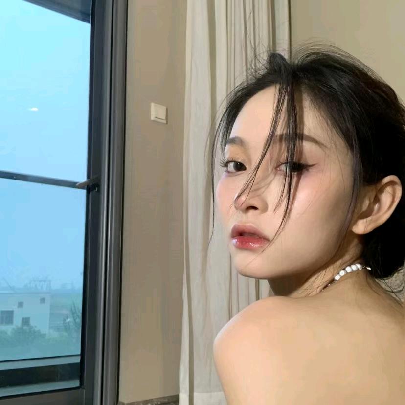 小小肉丸.