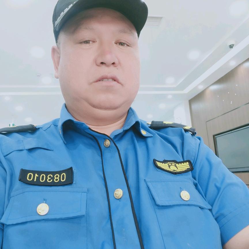 楼下黄知
