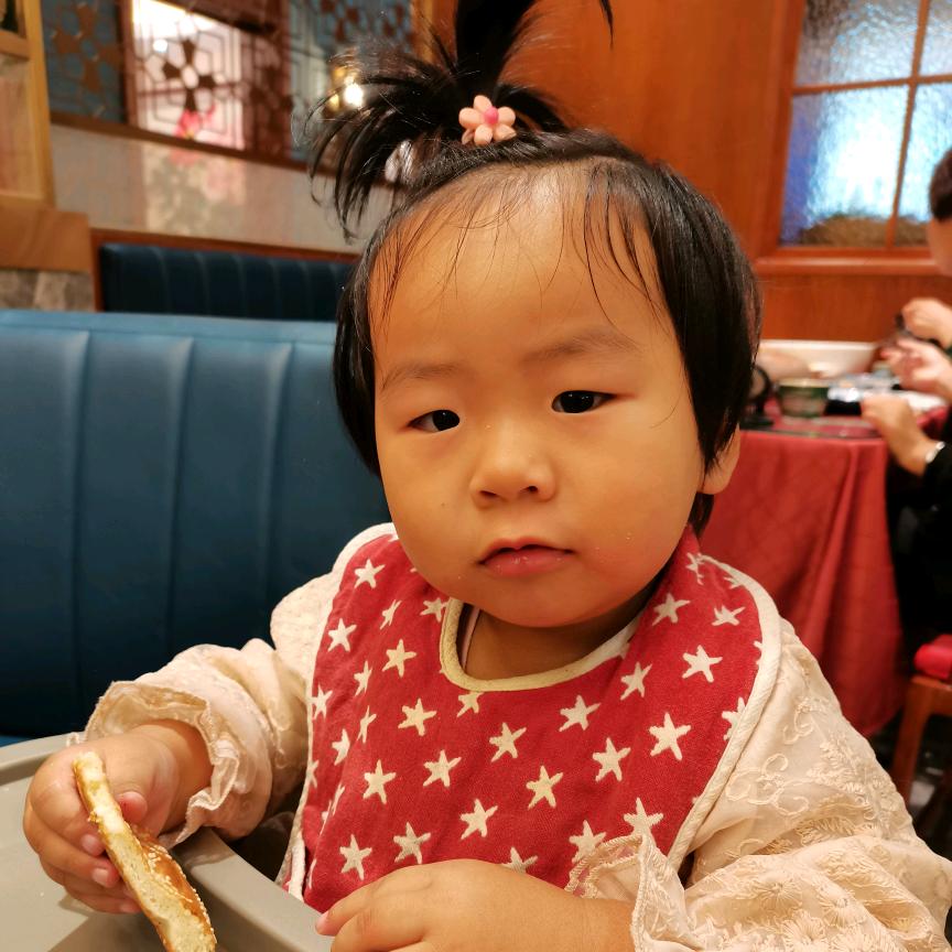 吴若溪溪呀