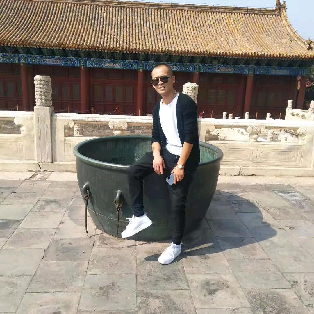 人间无趣，但却有你