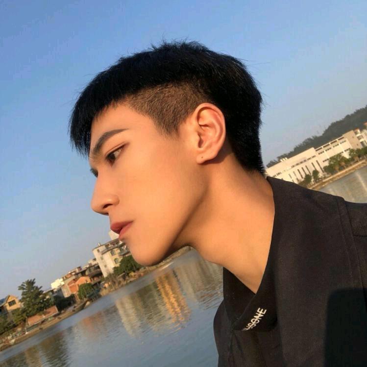 余小顾（男生饰品）