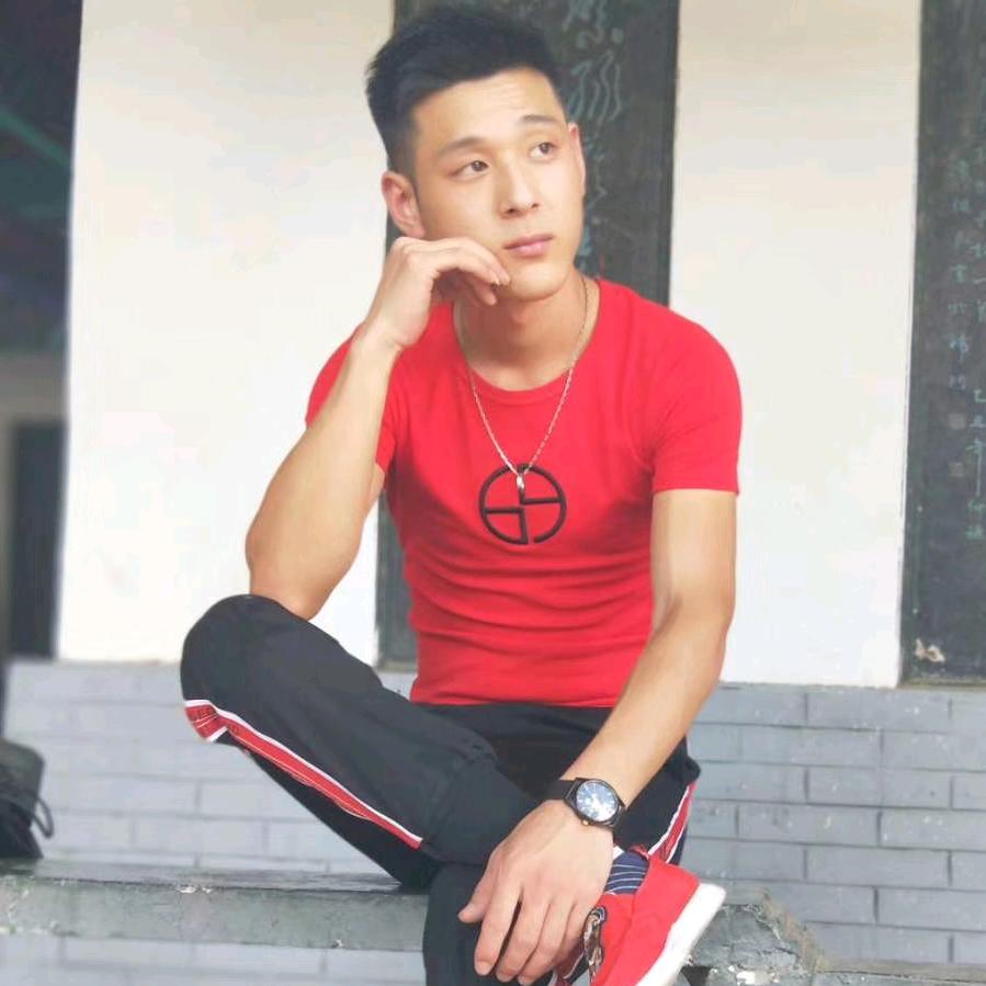 小王