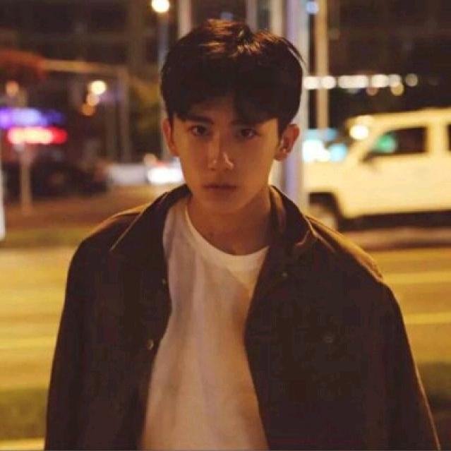 ㅤㅤㅤㅤㅤㅤ李先生头像