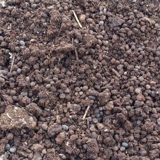 收，售。羊粪，兔粪。