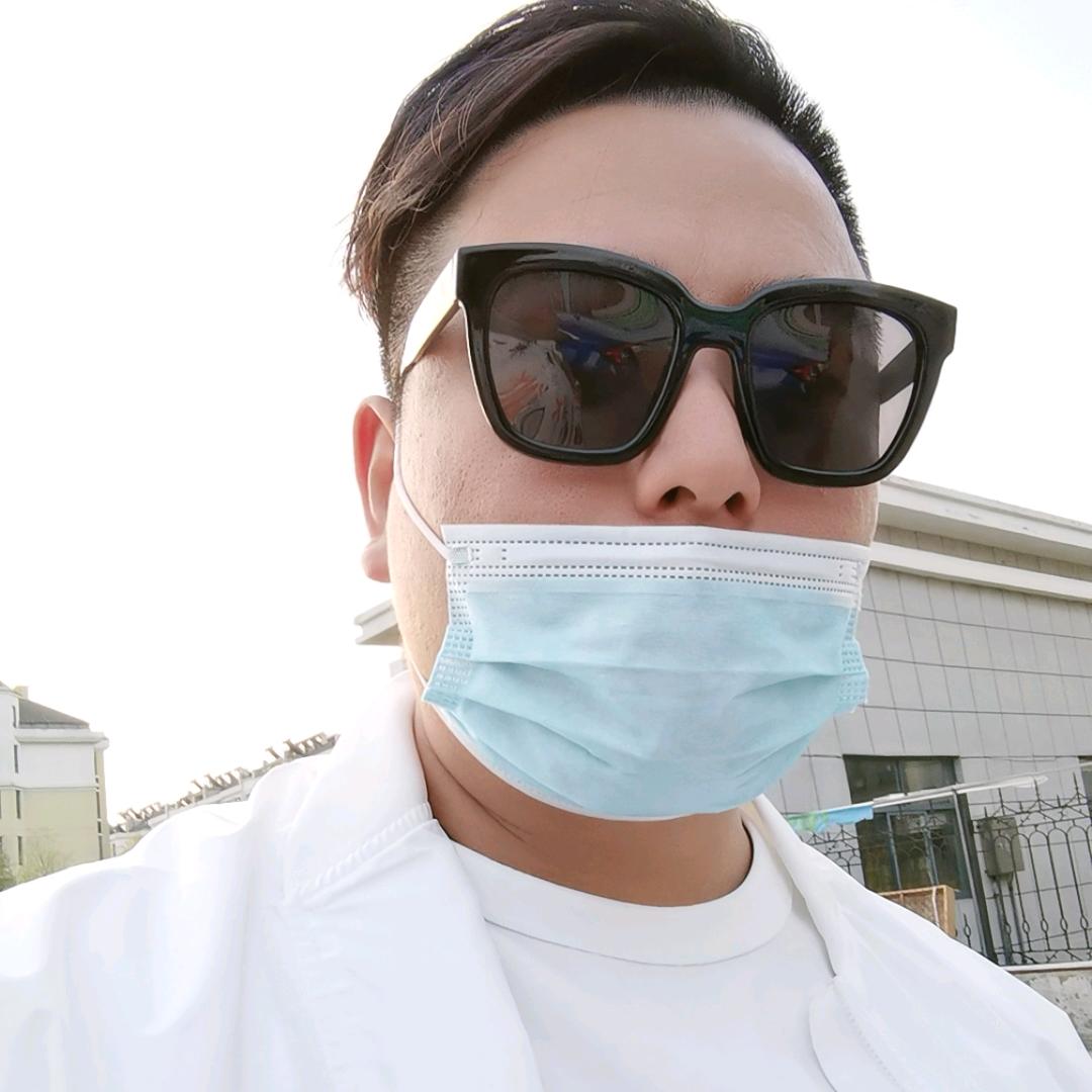 大白 🦢爱钓鱼