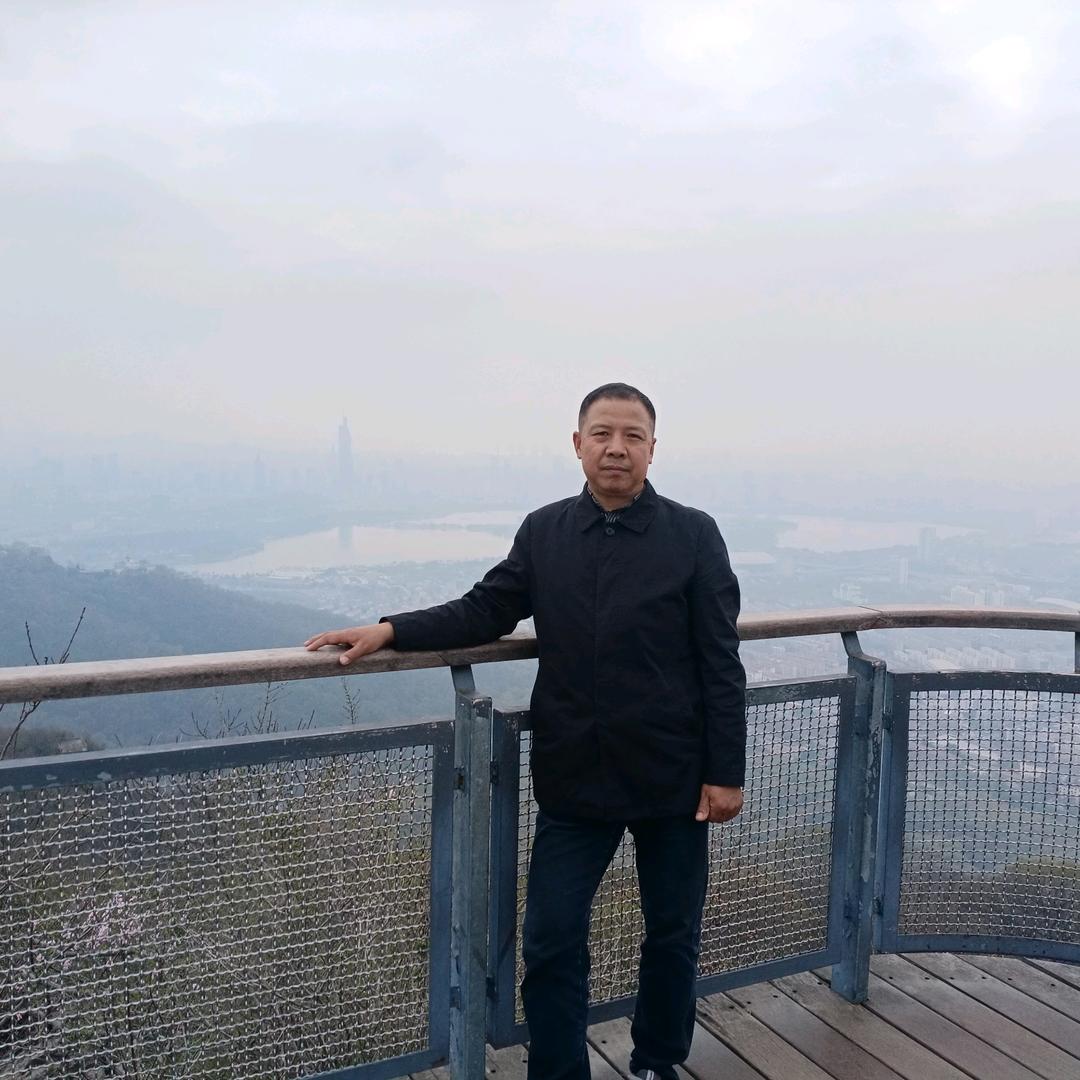 青山依旧