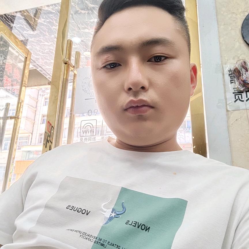 渣渣辉😘