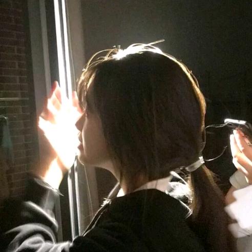 钱爱我，我爱钱，钱从四面八方来