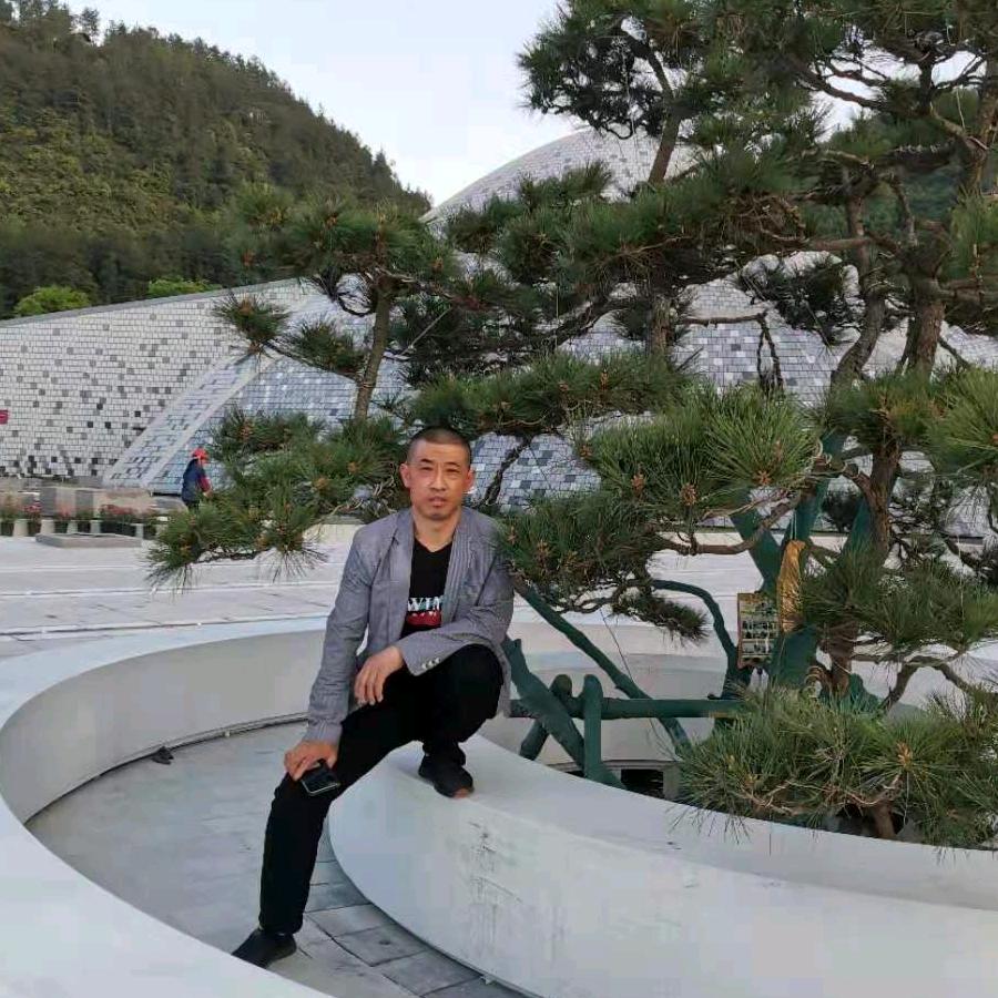 专业承接家装，工装整装队周峰