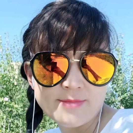 卫生间隔断塑胶地板