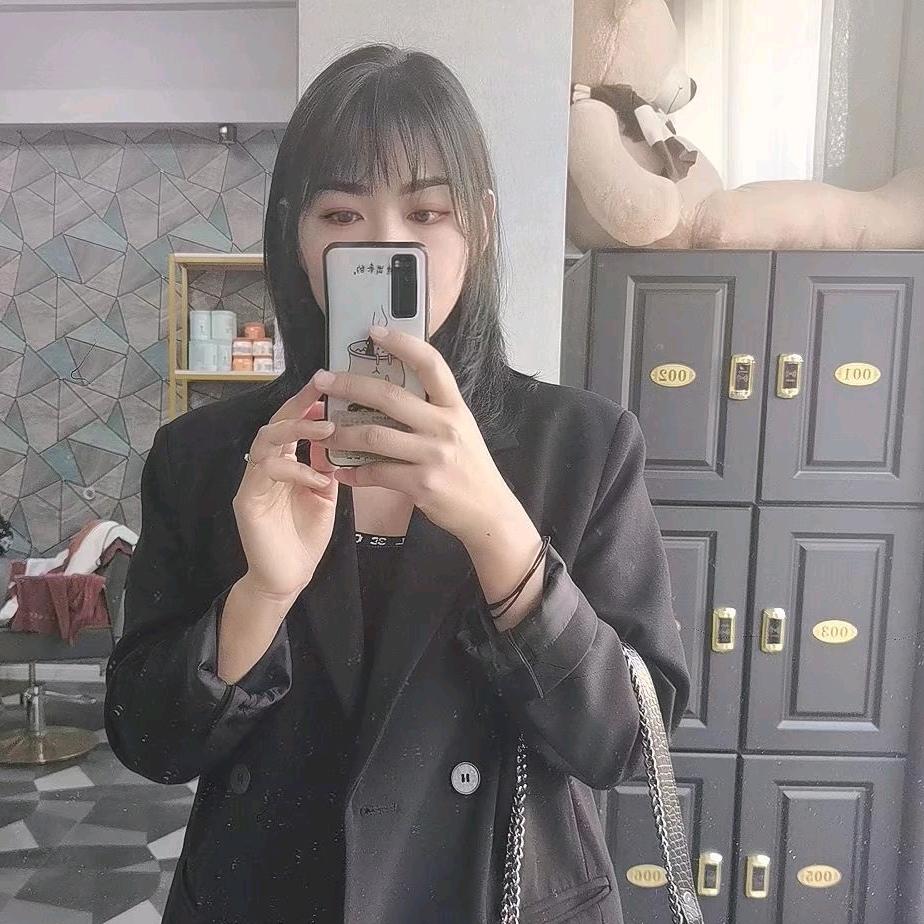 哈密做财务的小姐姐