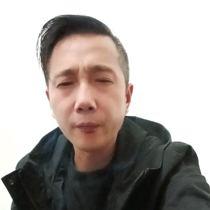 李疯子，李军明