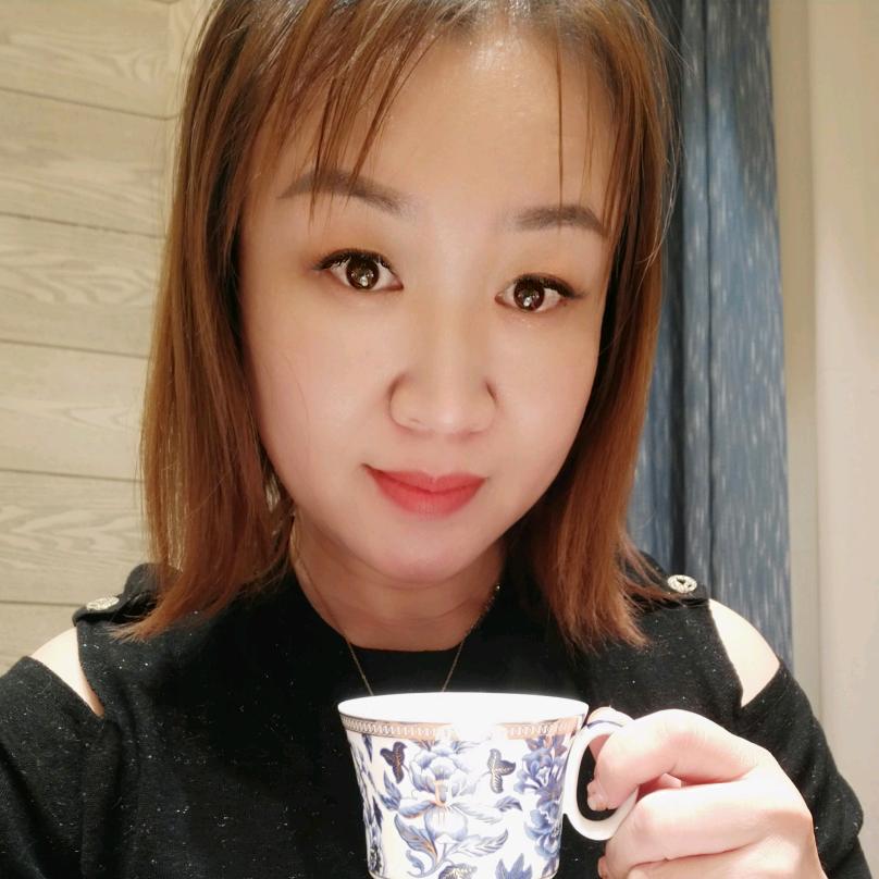 飞来的花瓣