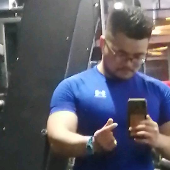 卧推120kg+20kg
