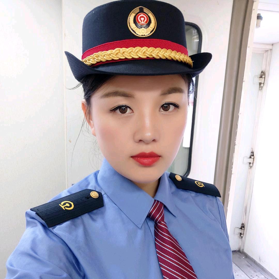 晓雪《湘西公益慢火车》