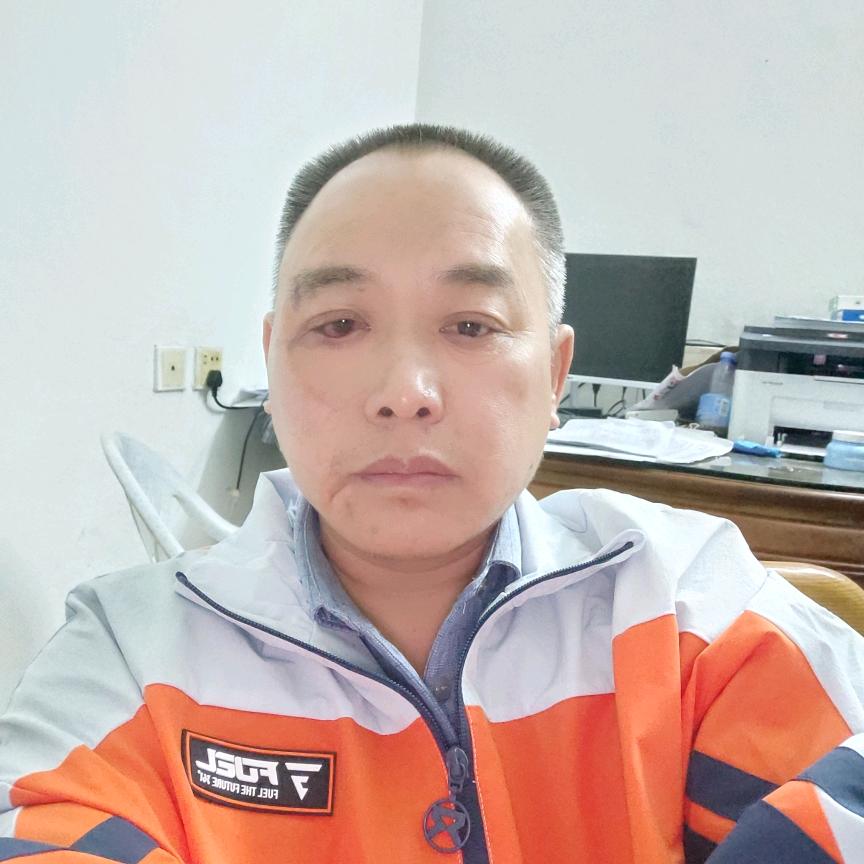 张育新