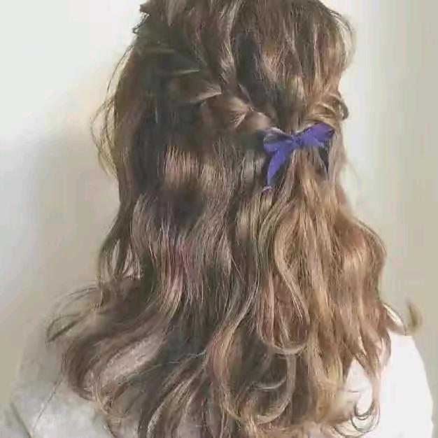 白玫瑰的花语💕