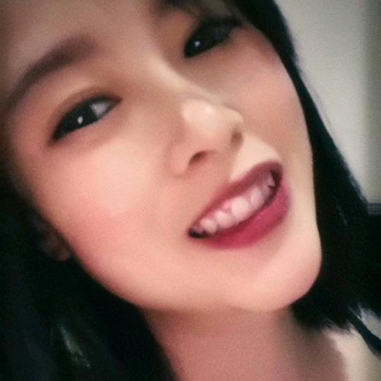 爱笑的女孩