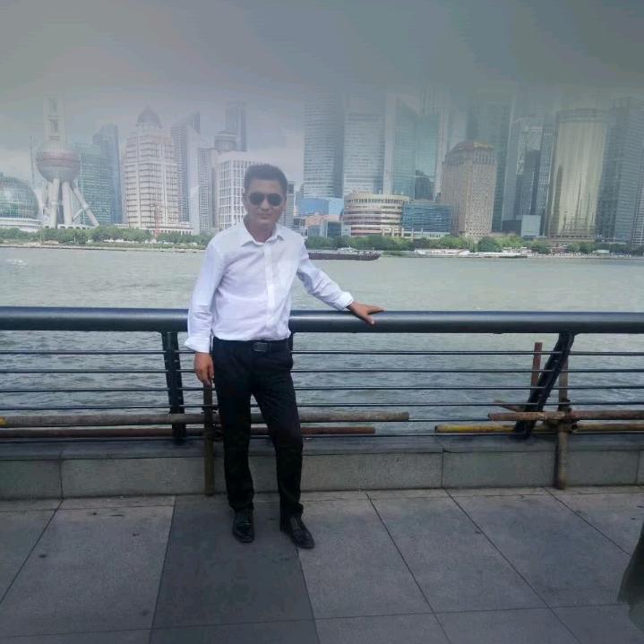 罗志领