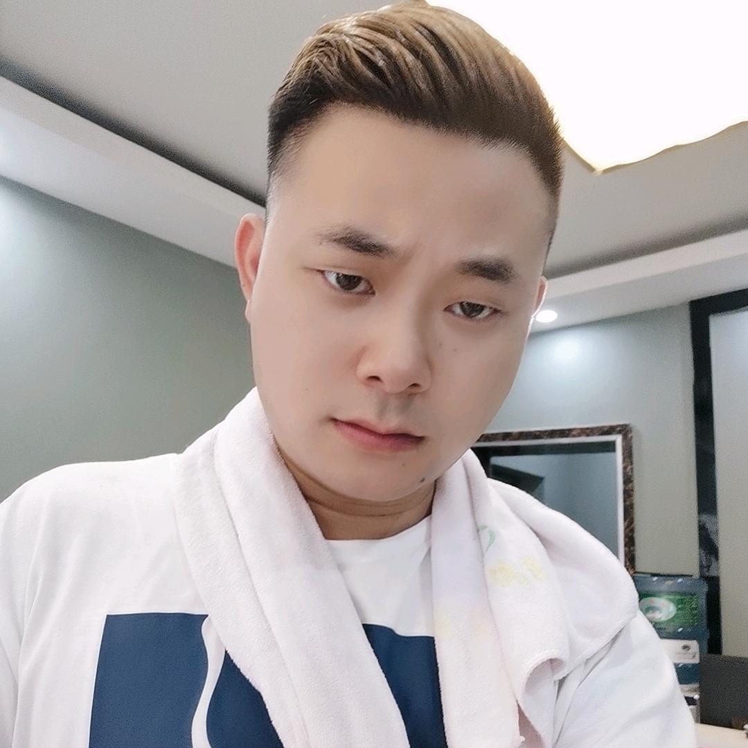 倔强的萝卜@