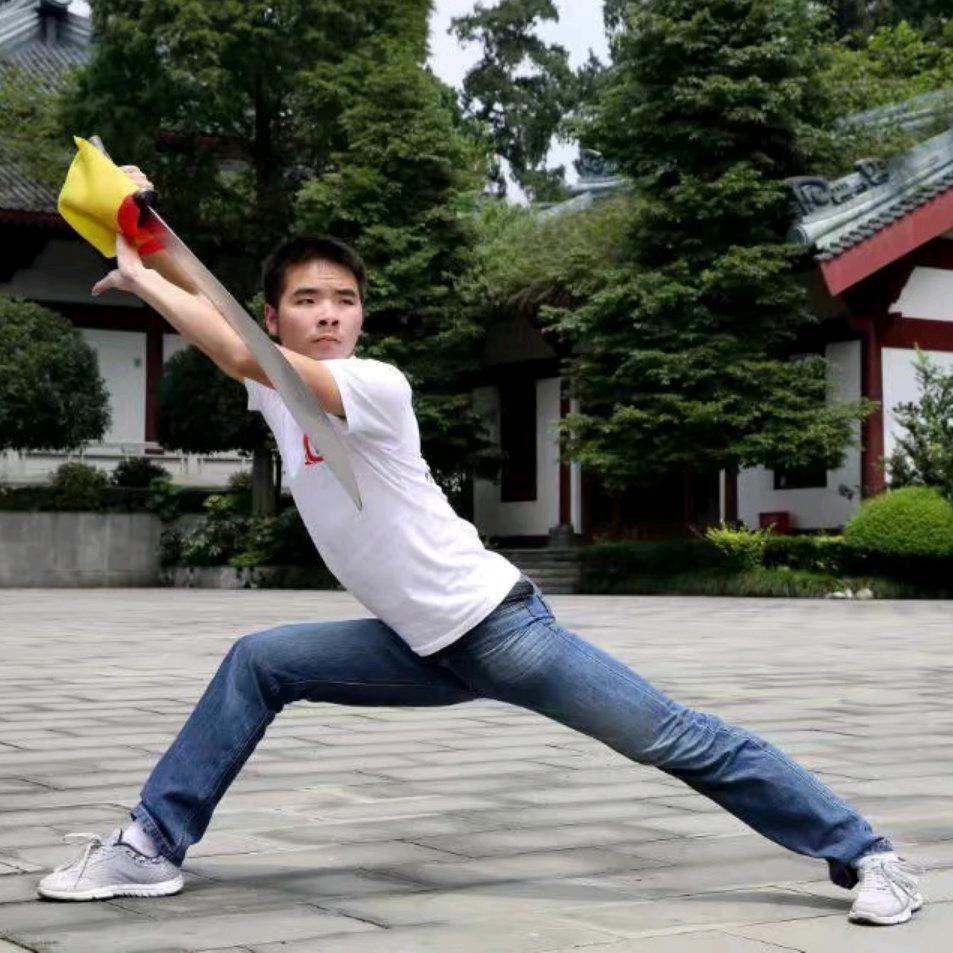 龙腾武术馆栗教练