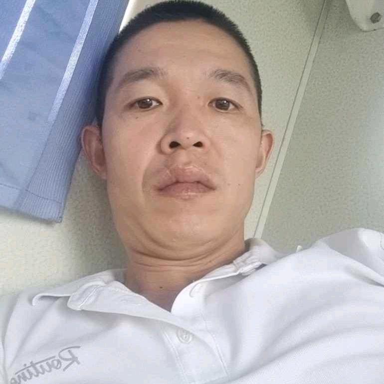 孟定菲尼贝贝生活馆