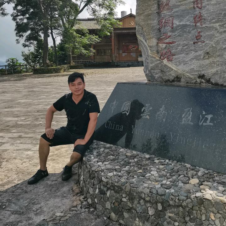 🇨🇳别忘了自己🇨🇳