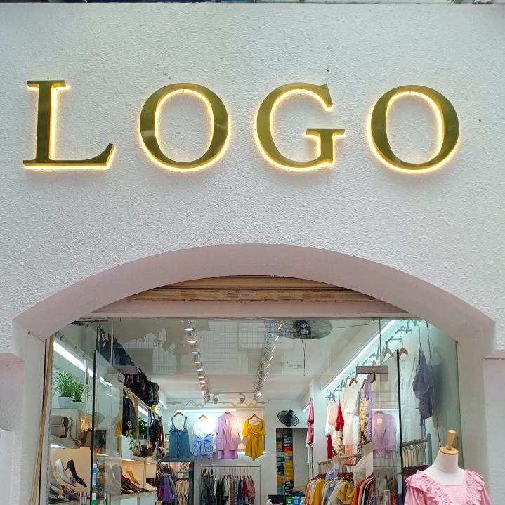 《LOGO服饰》英德世纪名都