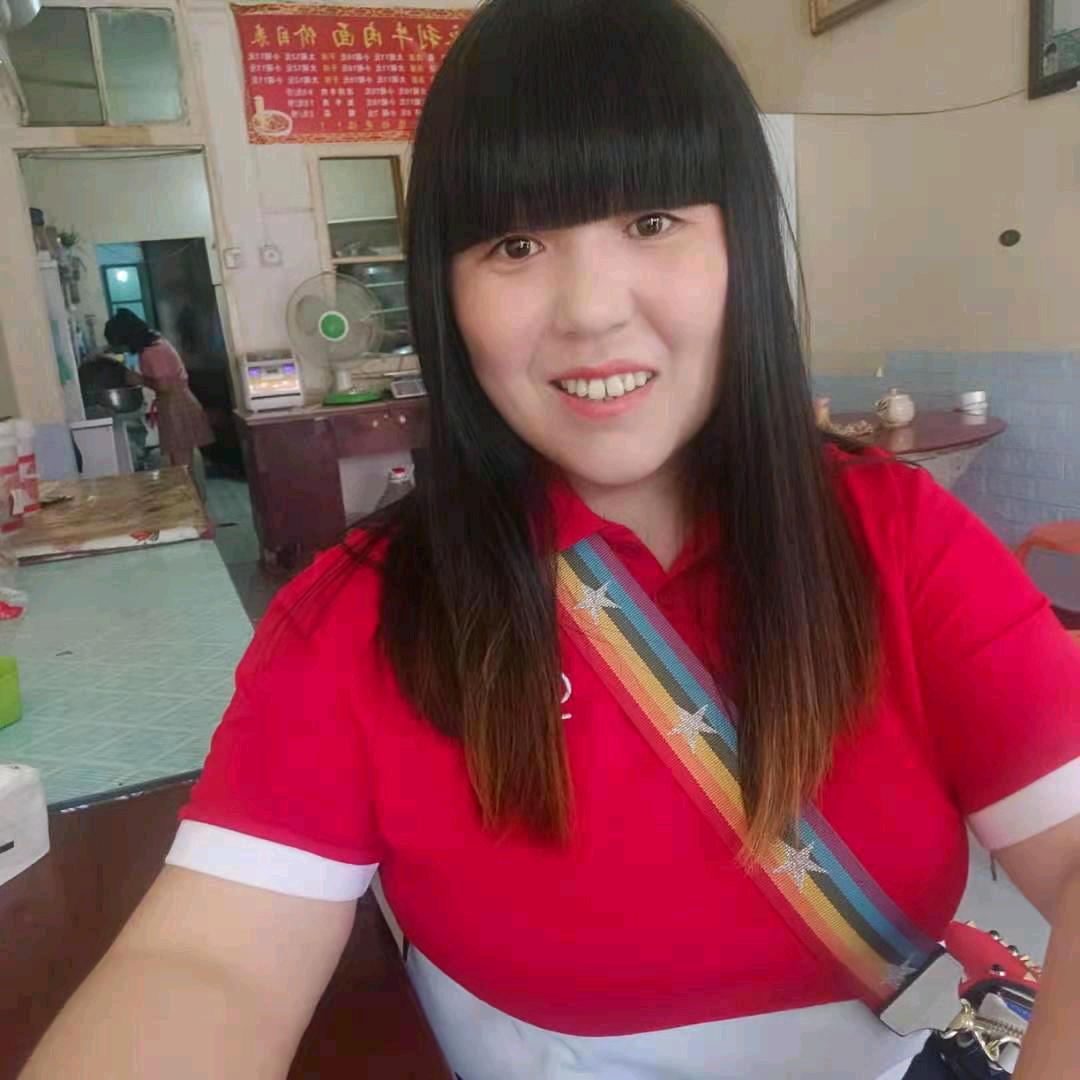 80后蔡姐守护60后老公