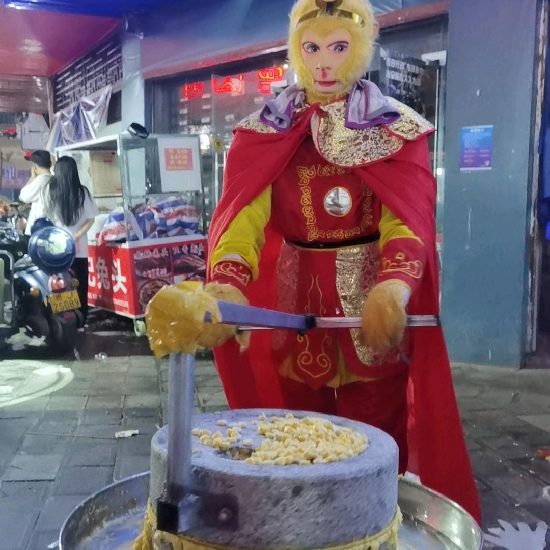 专业外墙，真石漆，仿石漆涂料施工。