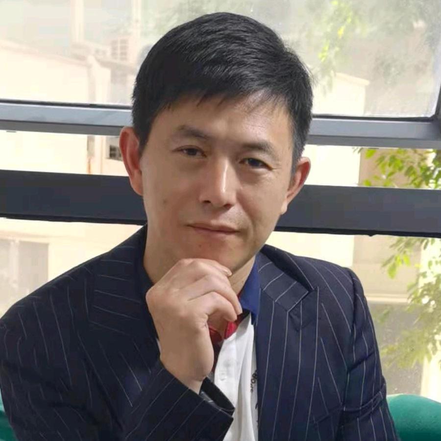 衣哥（娱乐沙发）