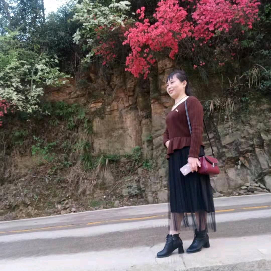 雯雯  花鼓戏爱好者