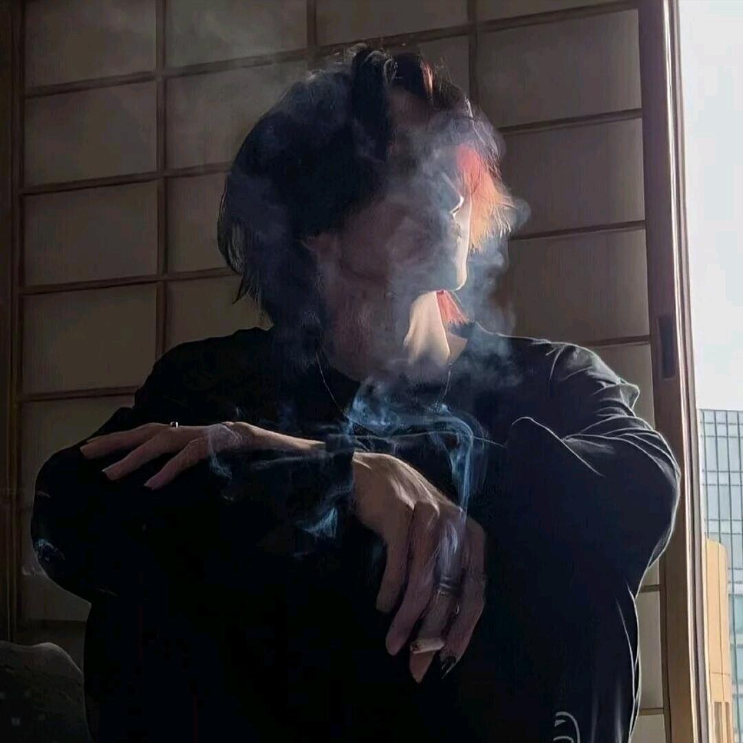 永远睡不够.