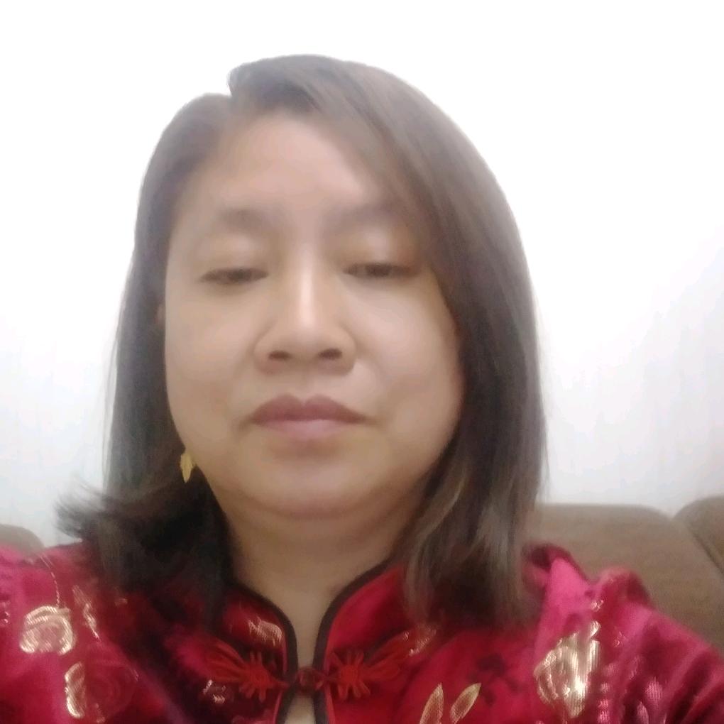 刘英