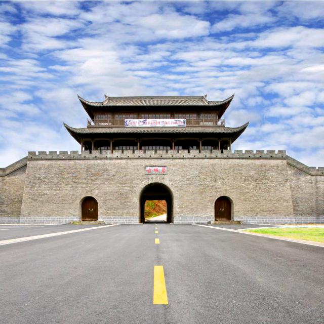 黄山古城岩风景区