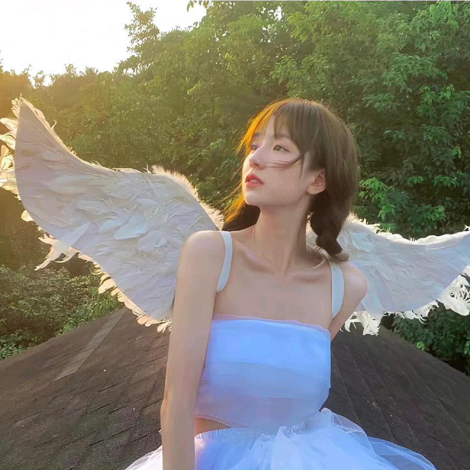 月亮说它睡不着