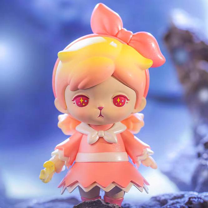 穿背带裙的小小兔