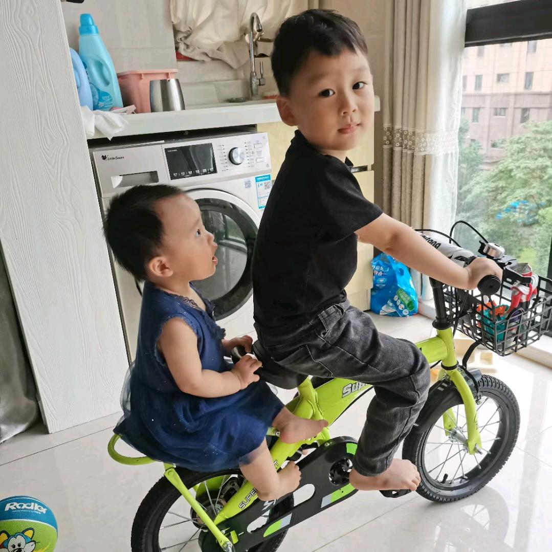 晓萍(餐饮阿姨)