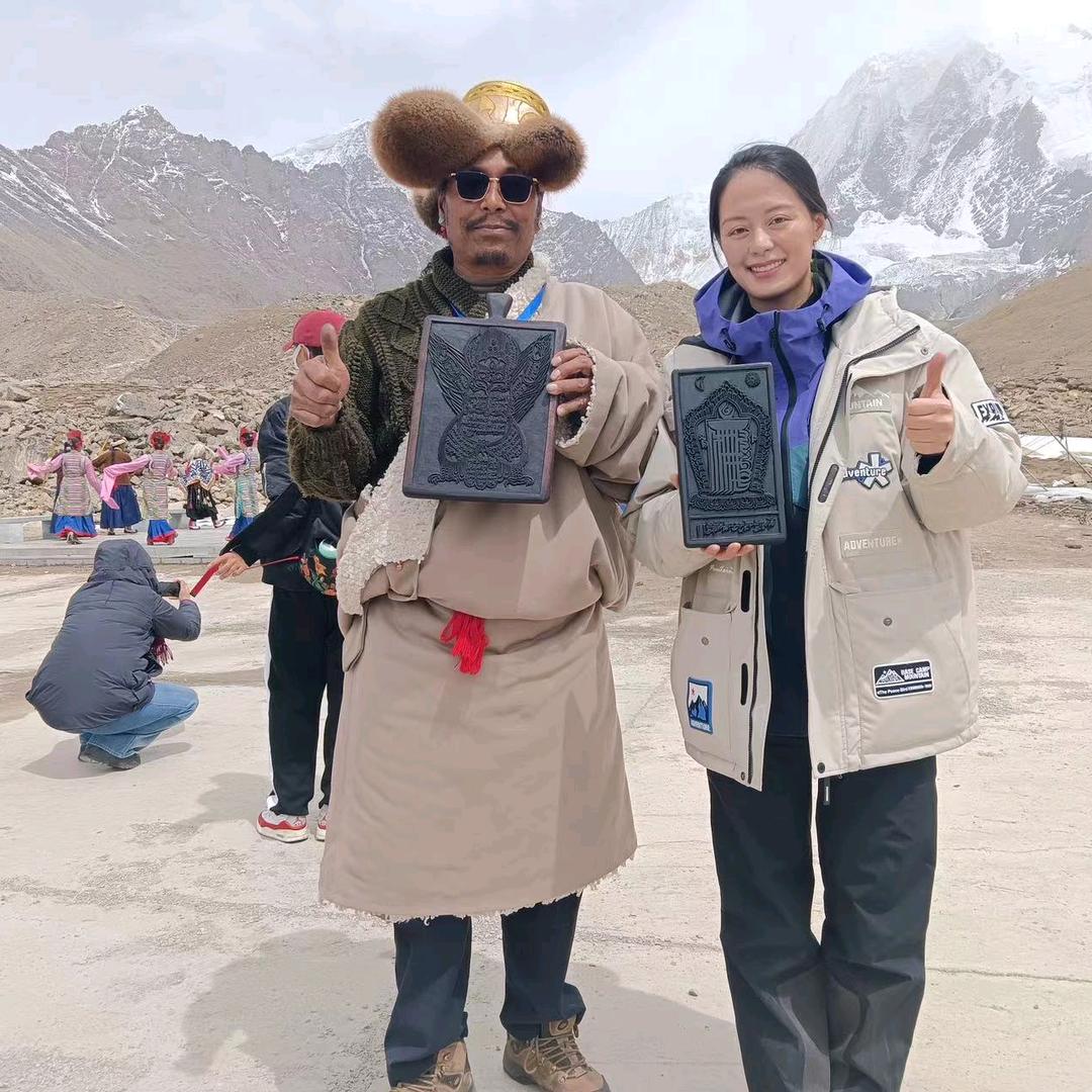 雕刻继承人斯曲