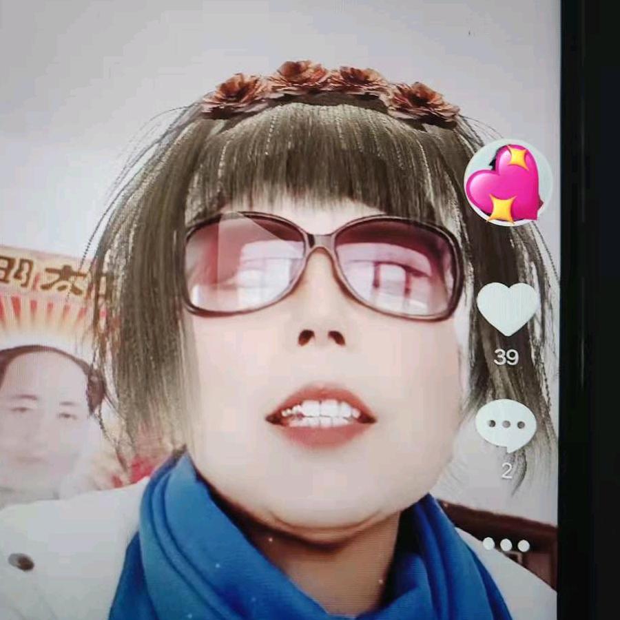 68岁的时尚外婆？